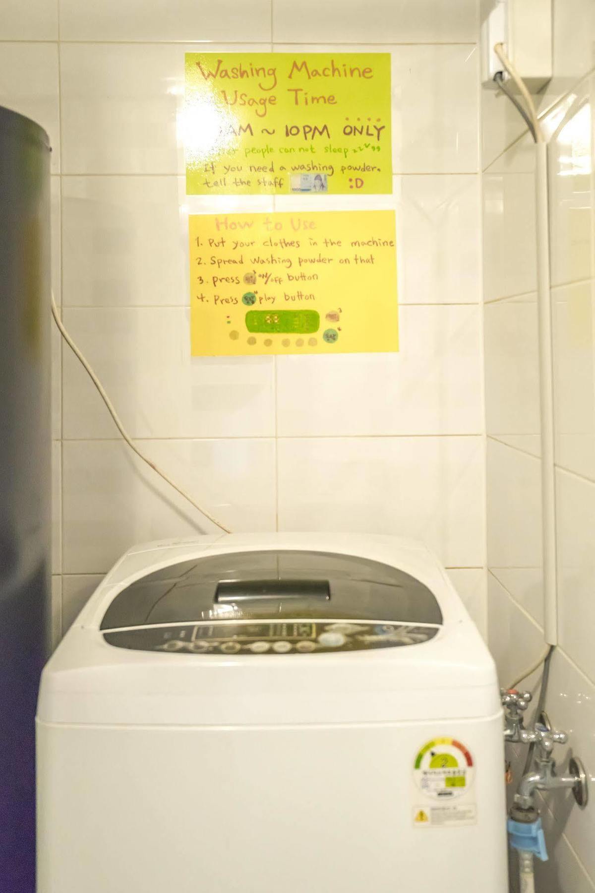 Dalkom Myeongdong Guesthouse Seoul Bagian luar foto