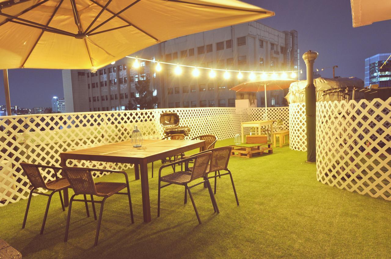 Dalkom Myeongdong Guesthouse Seoul Bagian luar foto