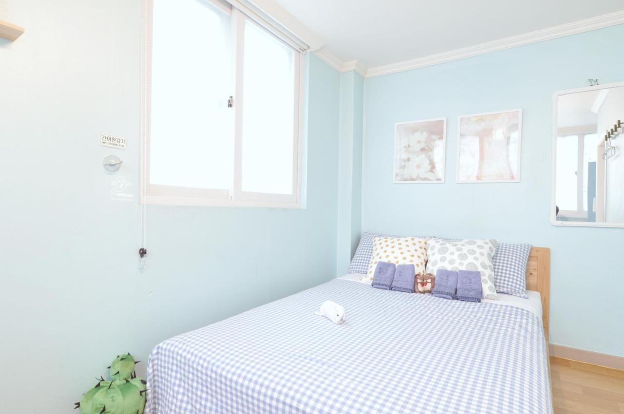 Dalkom Myeongdong Guesthouse Seoul Bagian luar foto