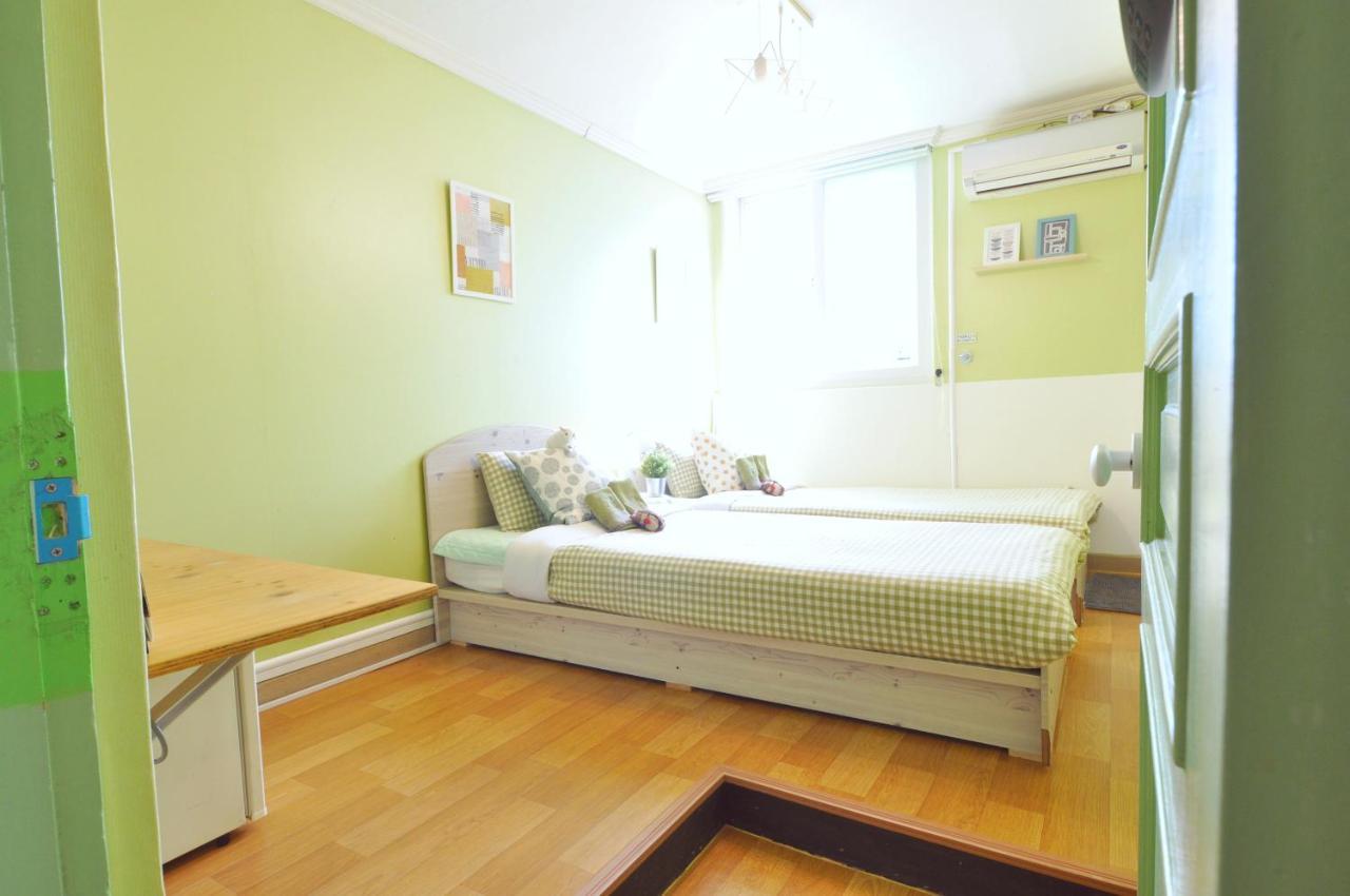 Dalkom Myeongdong Guesthouse Seoul Bagian luar foto