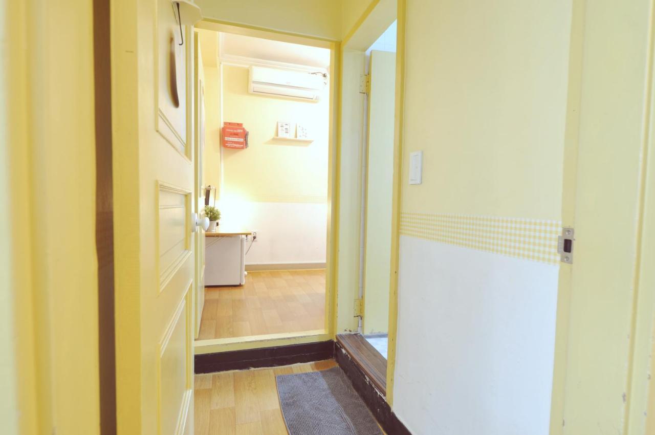 Dalkom Myeongdong Guesthouse Seoul Bagian luar foto