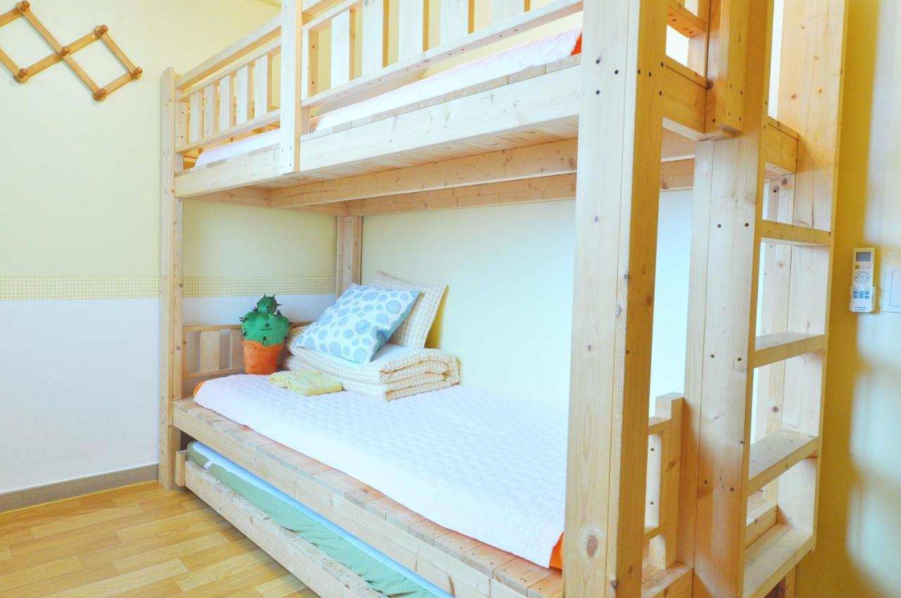 Dalkom Myeongdong Guesthouse Seoul Bagian luar foto