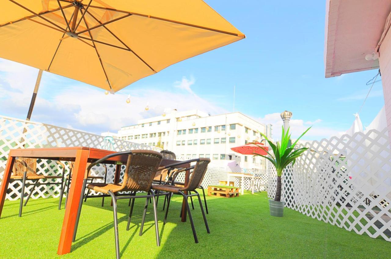 Dalkom Myeongdong Guesthouse Seoul Bagian luar foto