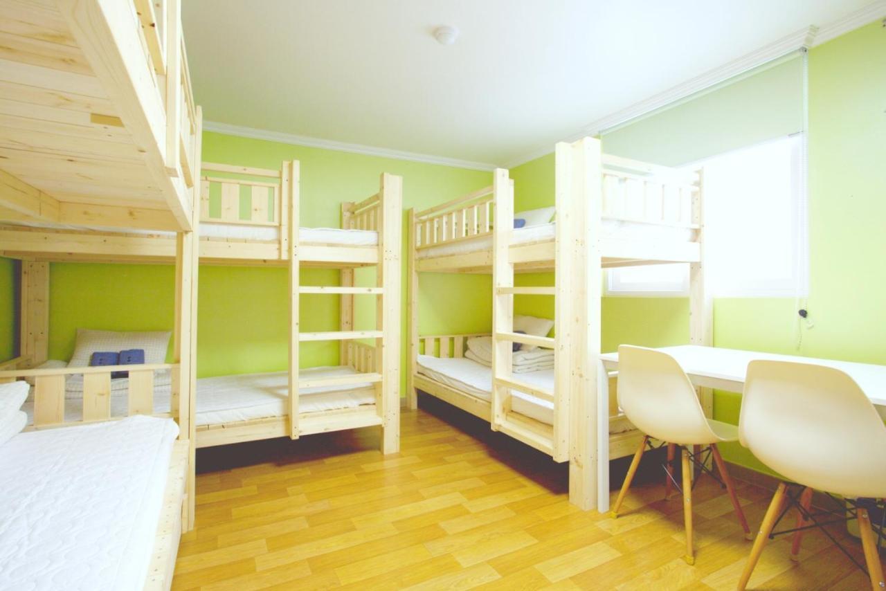 Dalkom Myeongdong Guesthouse Seoul Bagian luar foto